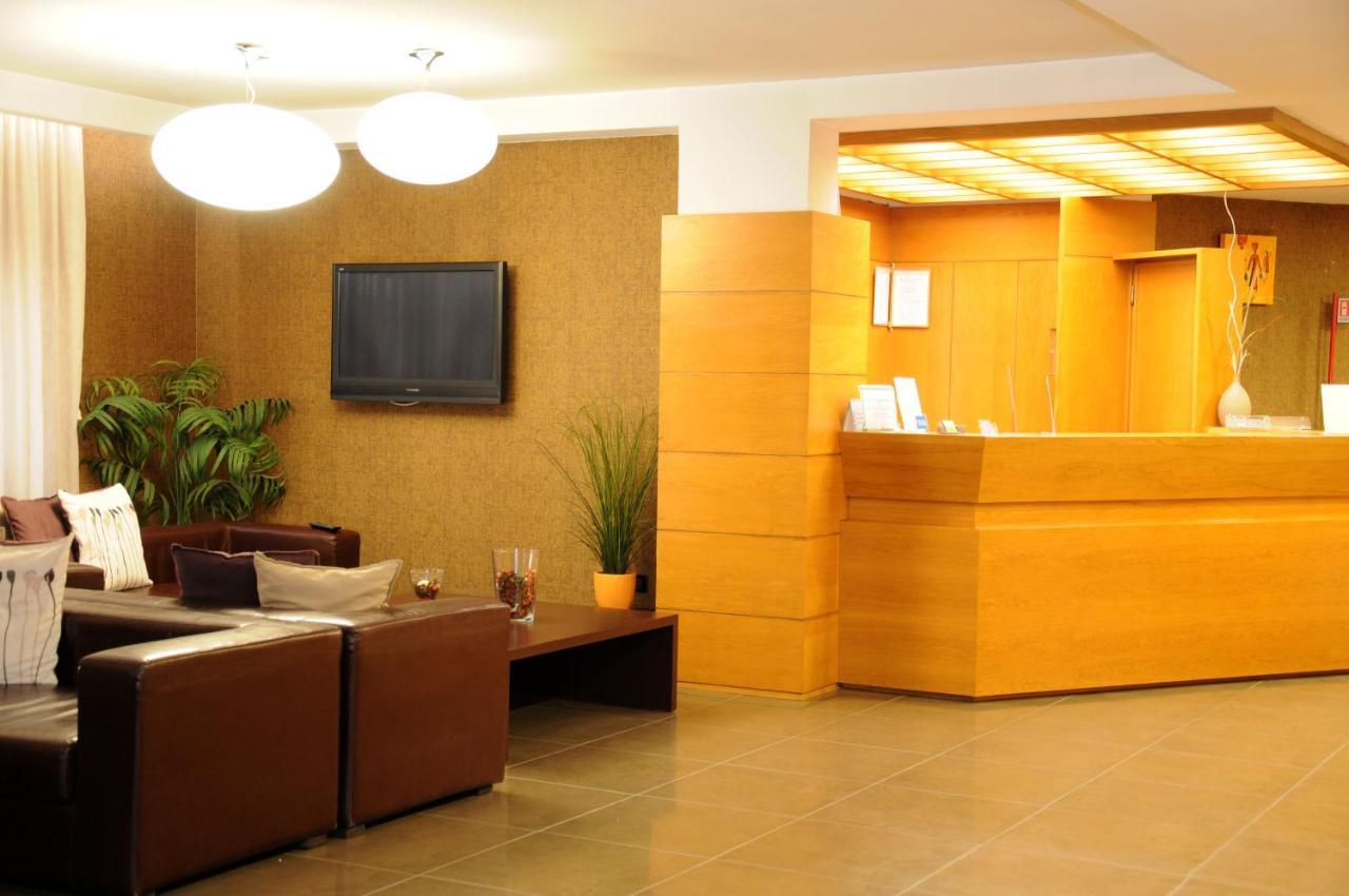 Hotel Fly Казорія Екстер'єр фото