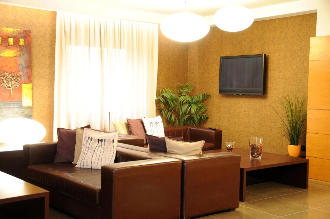 Hotel Fly Казорія Екстер'єр фото