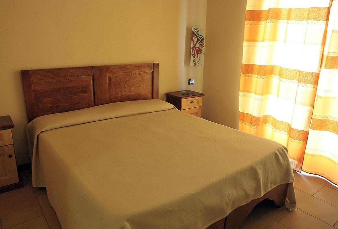 Hotel Fly Казорія Екстер'єр фото