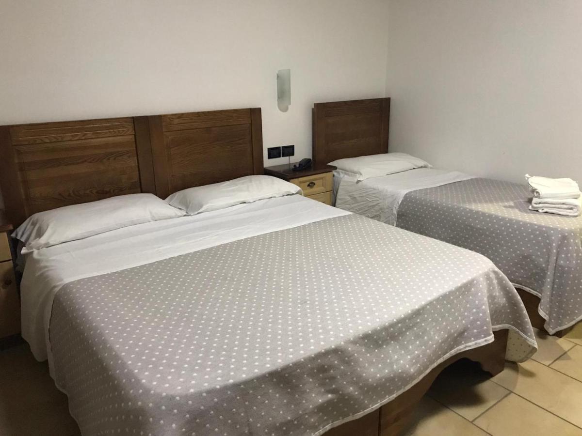 Hotel Fly Казорія Екстер'єр фото